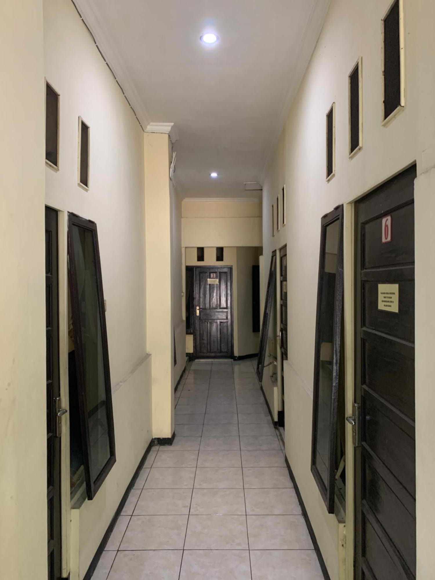 Sawojajar Inn Ngadipuro Exterior foto