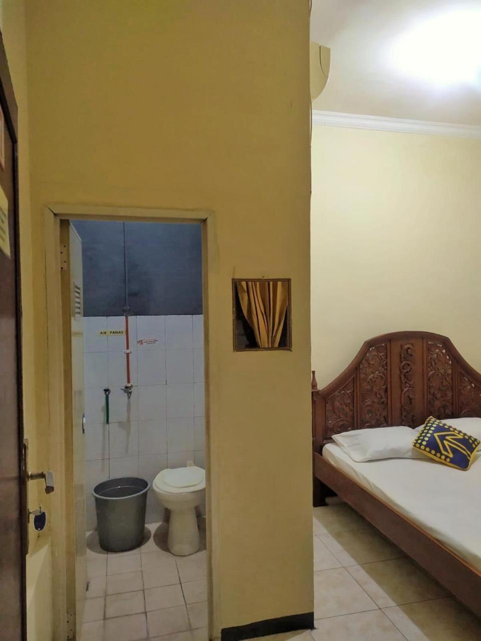 Sawojajar Inn Ngadipuro Exterior foto